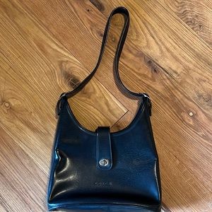 Coach Navy Blue leather shoulder bag